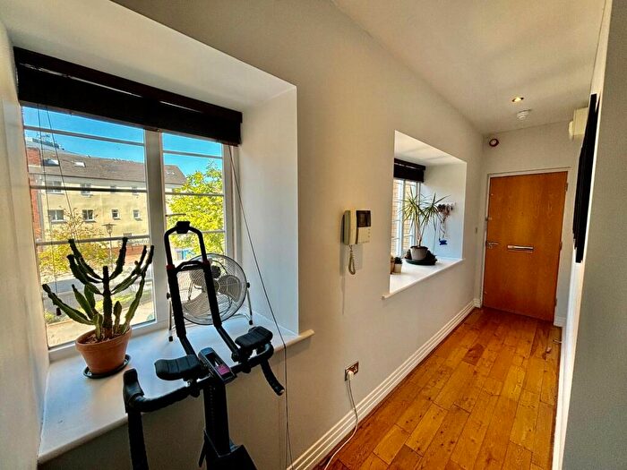 2 Bedroom Apartment For Sale In Spencer Street, Birmingham, B18