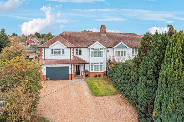 5 Bedroom Semi-Detached House For Sale In Church Street, Langford, SG18