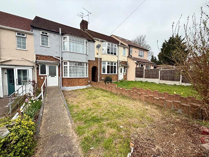 3 Bedroom House To Rent In Preston Gardens, Luton, LU2