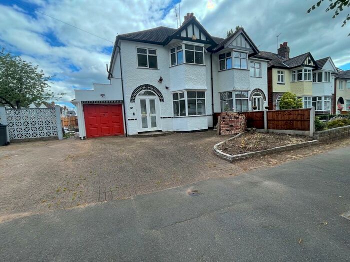 4 Bedroom House To Rent In Scribers Lane, Hall Green, Birmingham, B28