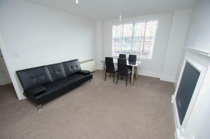 1 Bedroom Flat To Rent In The Parade, High Street, Watford, WD17
