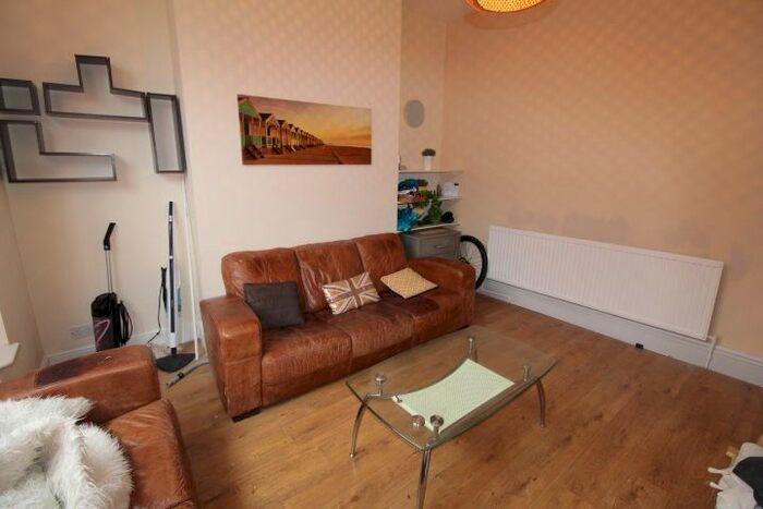 5 Bedroom Terraced House To Rent In Adderbury Grove, Hull, HU5