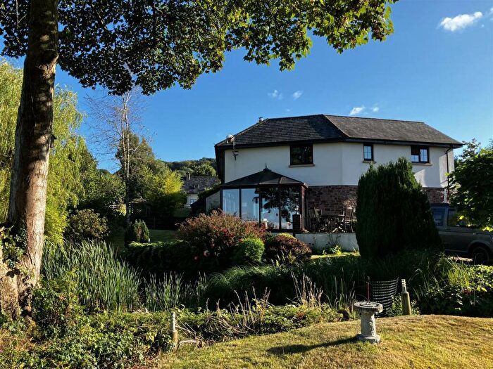 4 Bedroom House For Sale In Warnicombe Court, Nr Tiverton, EX16