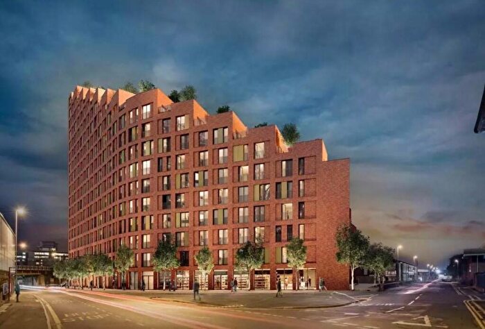 2 Bedroom Flat To Rent In Whitehall Gardens, Leeds, LS12