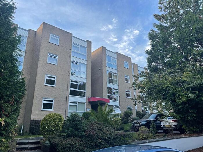 2 Bedroom Flat To Rent In St. Winifreds Road, Bournemouth, BH2