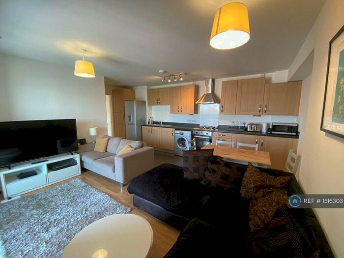 3 Bedroom Flat To Rent In Robert Milligan House, London, E3