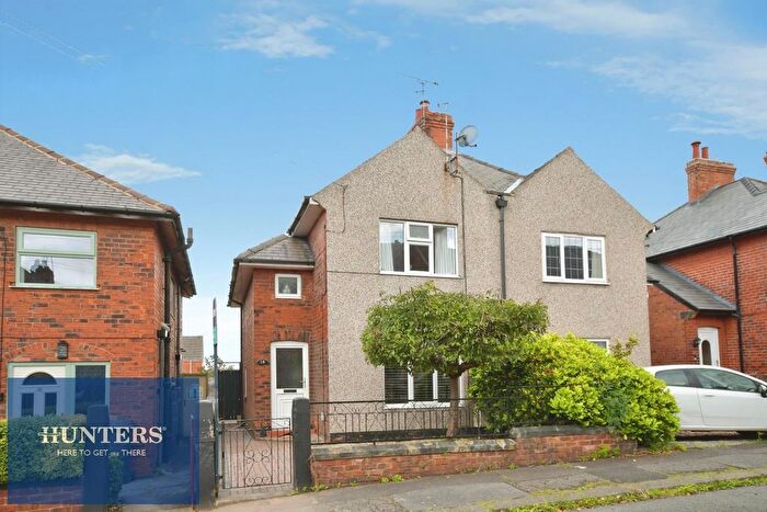 3 Bedroom Semi-Detached House For Sale In Bank Road, Stonegravels, Chesterfield, S41