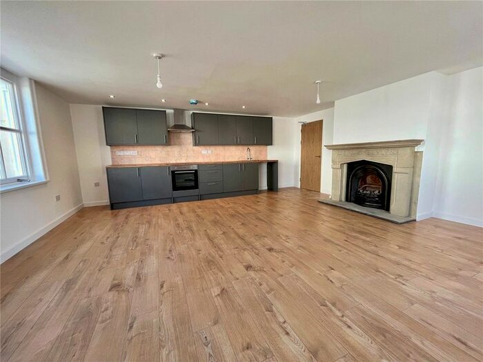 1 Bedroom Flat To Rent In Castilian Street, Northampton, Northamptonshire, NN1