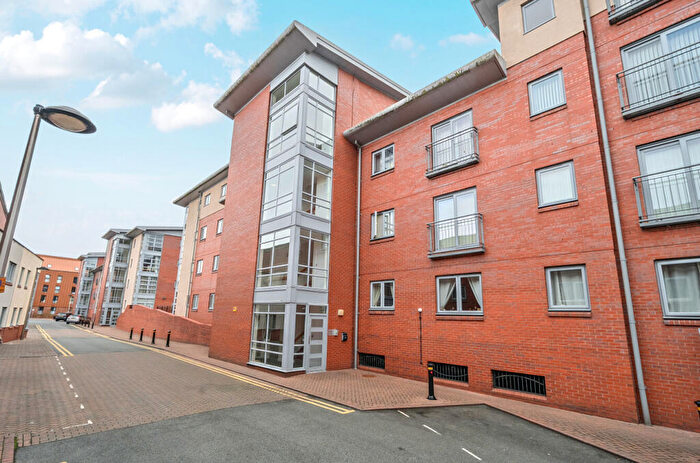 2 Bedroom Apartment For Sale In Shot Tower Close, Chester, CH1