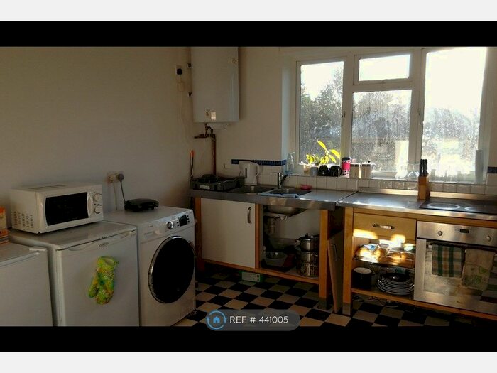 1 Bedroom Bungalow To Rent In House Lane, St Albans, AL4