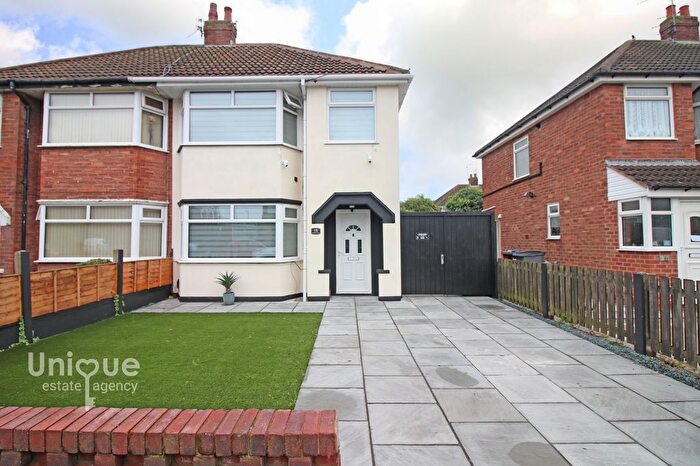 3 Bedroom Semi-detached House For Sale In Rossington Avenue, Bispham, Blackpool, FY2