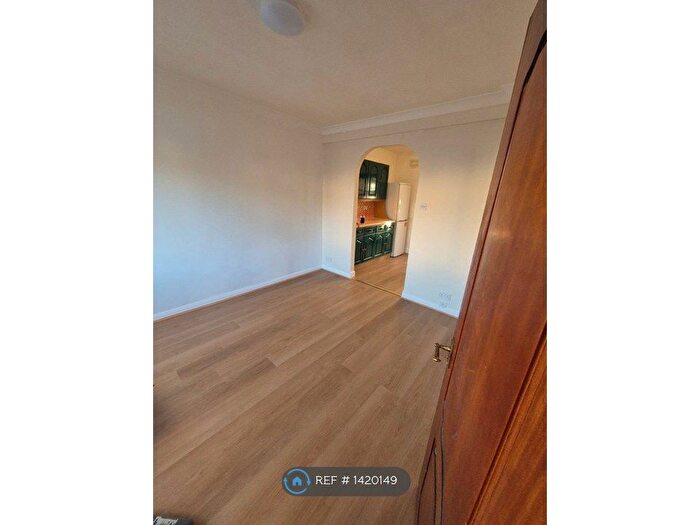 2 Bedroom Semi Detached House To Rent In Northumberland Crescent, Feltham, TW14