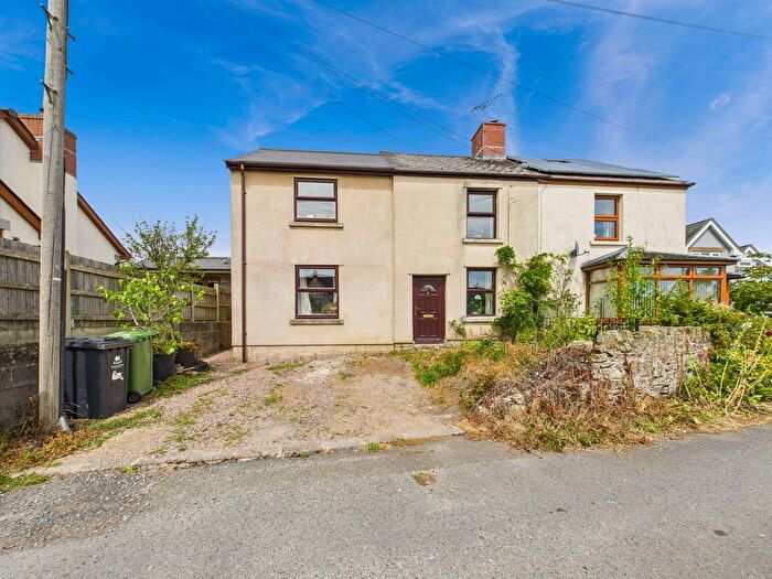 3 Bedroom Semi-Detached House For Sale In Kingsway, Broadwell, Coleford, GL16