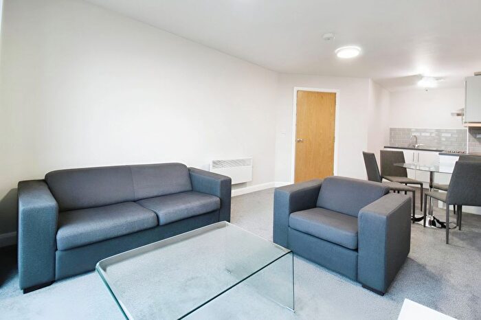 1 Bedroom Flat To Rent In Skinner Lane, Leeds, West Yorkshire, Uk, LS7