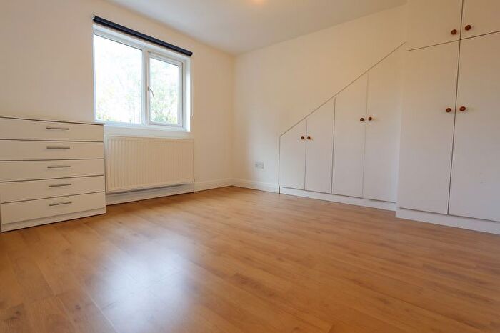 4 Bedroom Flat To Rent In Crowland Road, Tottenham, N15