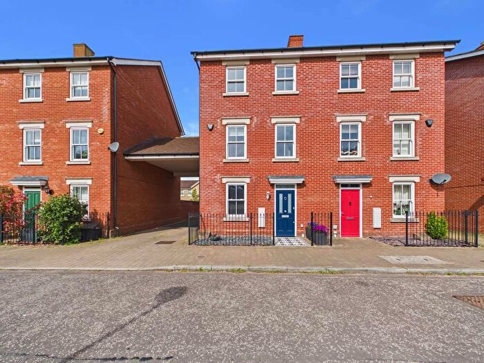 3 Bedroom Semi Detached House To Rent In Cavalry Road, Colchester, Essex, CO2