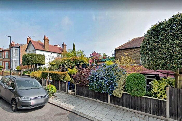 1 Bedroom Apartment To Rent In Thurlby Road, London, SE27