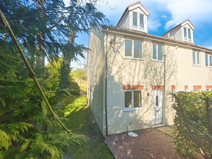 3 Bedroom Property To Rent In Ger Y Bont, Bridgend, CF31