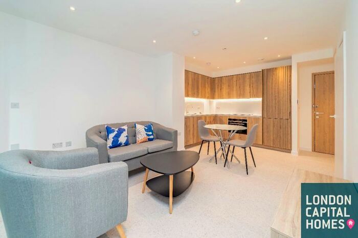 Studio To Rent In Jacquard Point Tapestry Way London, E1