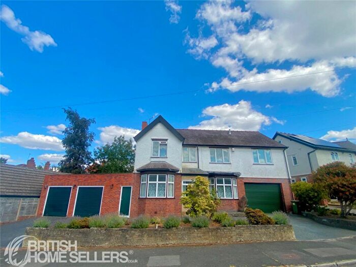 4 Bedroom Detached House For Sale In Unwin Crescent, Stourbridge, West Midlands, DY8