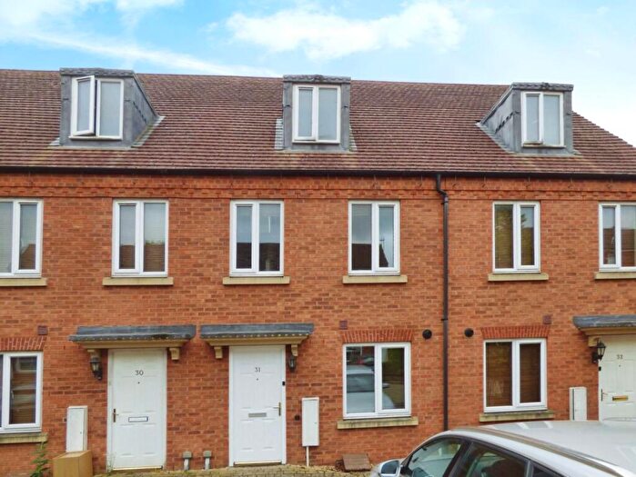 3 Bedroom Terraced House For Sale In Huxley Court, Stratford-upon-Avon, CV37