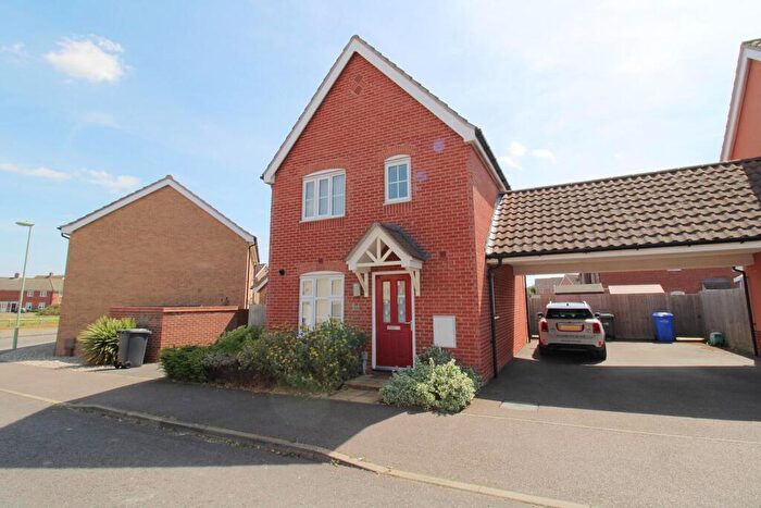 3 Bedroom Detached House For Sale In Rosehip Avenue, Red Lodge, Bury St. Edmunds, IP28