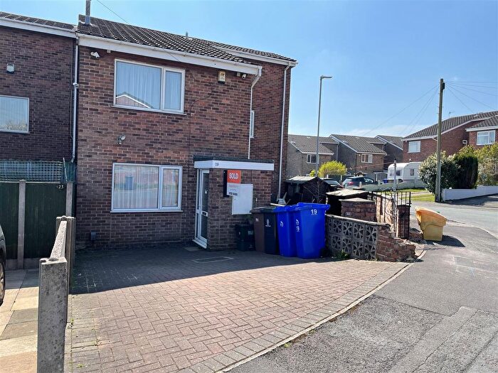 2 Bedroom Town House To Rent In Swithin Drive, Fenpark, Stoke-On-Trent, Staffordshire, ST4