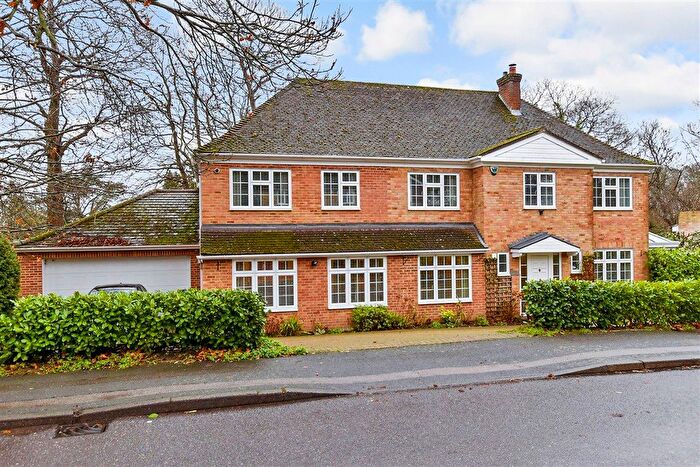 5 Bedroom Detached House For Sale In Woodlands Road, Ditton, Kent, ME20