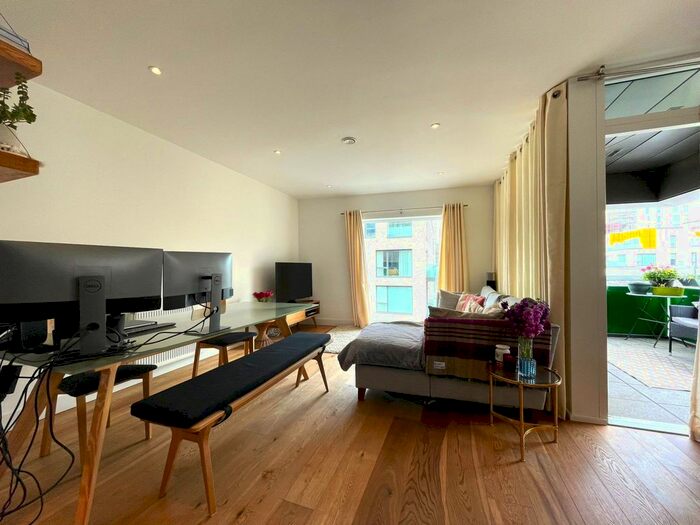 1 Bedroom Flat To Rent In Chichester Lodge, Peartree Way, London, SE10