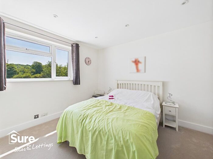 1 Bedroom Semi-Detached House To Rent In Kingsland Road, Hemel Hempstead, Hertfordshire, HP1