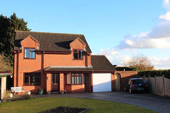 3 Bedroom Detached House For Sale In Avenue Nozay, Broughton, DN20