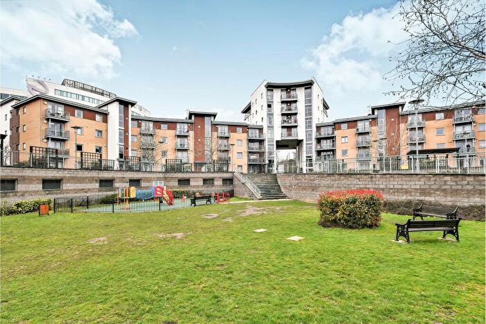 1 Bedroom Apartment To Rent In Kelvin Gate, Bracknell, RG12
