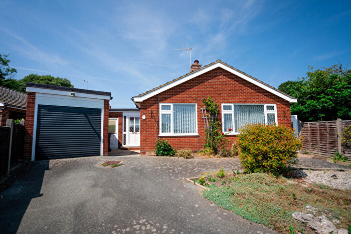 3 Bedroom Bungalow For Sale In Lodge Farm Drive, Felixstowe, IP11