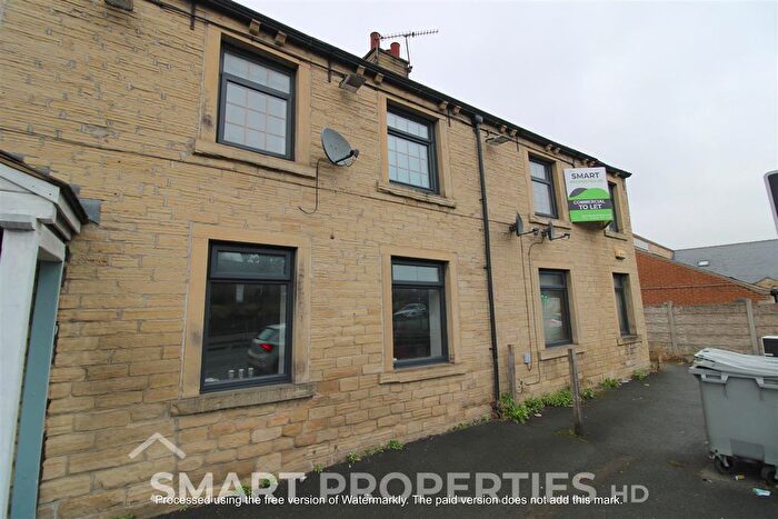 1 Bedroom Flat To Rent In Wakefield Road, Waterloo, Huddersfield, HD5