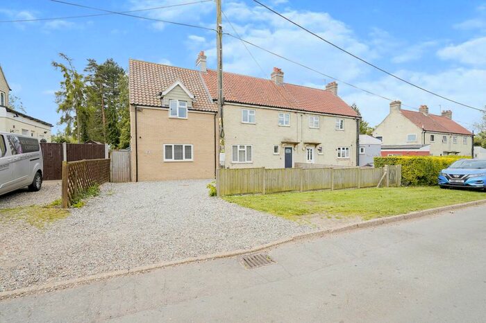 4 Bedroom Semi-Detached House For Sale In The Glebe, Stibbard, Fakenham, NR21