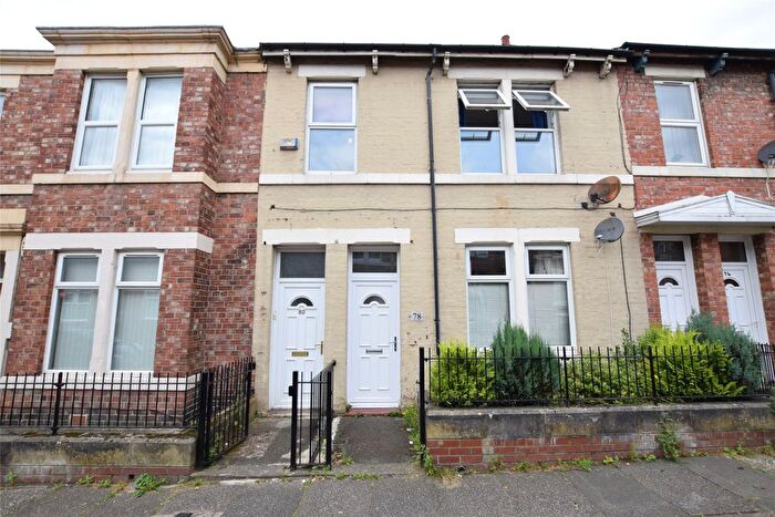 3 Bedroom Maisonette To Rent In Brinkburn Avenue, Gateshead, NE8