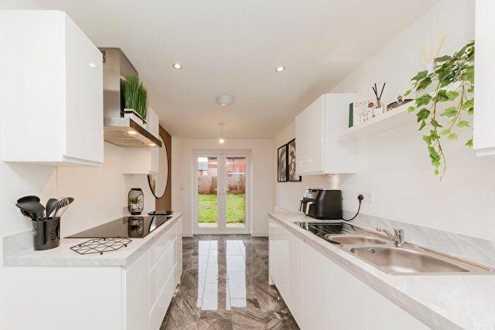 4 Bedroom Detached House For Sale In Randalls Drive, Crewe, Cheshire, CW1