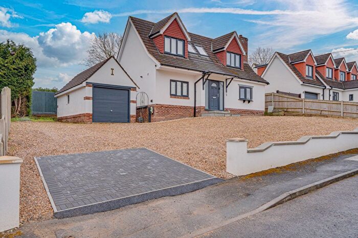 4 Bedroom Detached House For Sale In Chestnut Close, Chandler's Ford, SO53