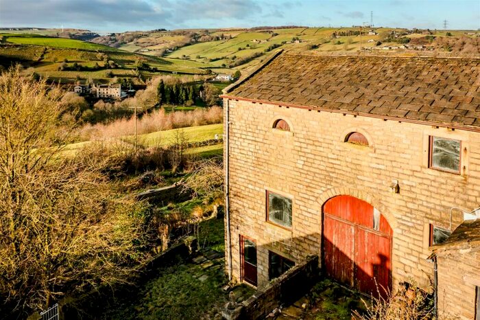 Barn Conversion For Sale In Dean House Lane, Stainland, Halifax, HX4