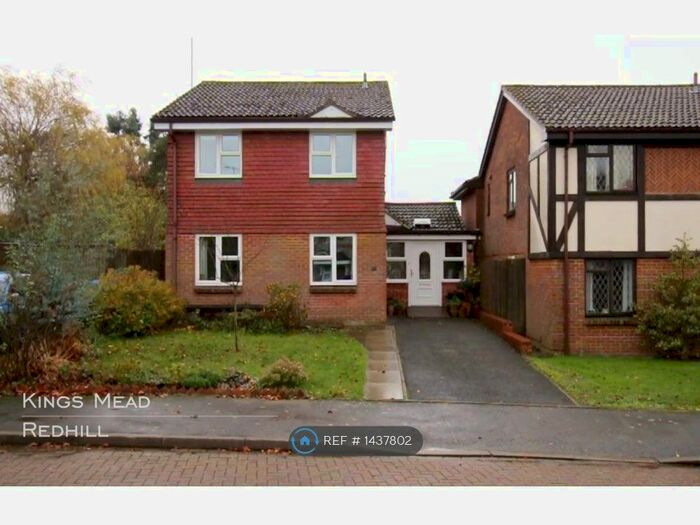 4 Bedroom Detached House To Rent In Kings Mead, South Nutfield, Redhill, RH1