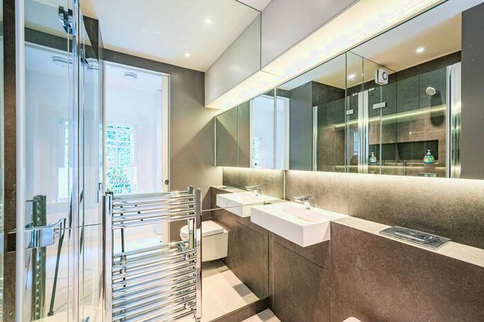 Studio To Rent In Gloucester Place, Marylebone, London, W1U