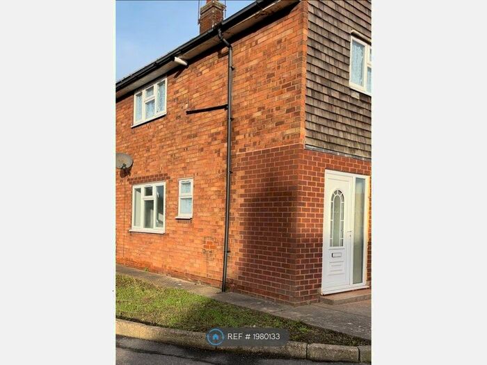 3 Bedroom Semi-Detached House To Rent In Meltonby Avenue, Hull, HU5