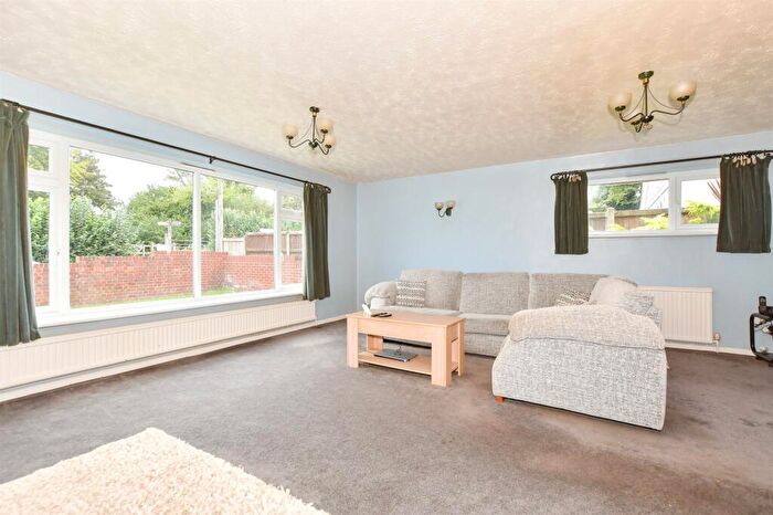3 Bedroom Detached Bungalow For Sale In Meadow View Road, Shepherdswell, Dover, Kent, CT15