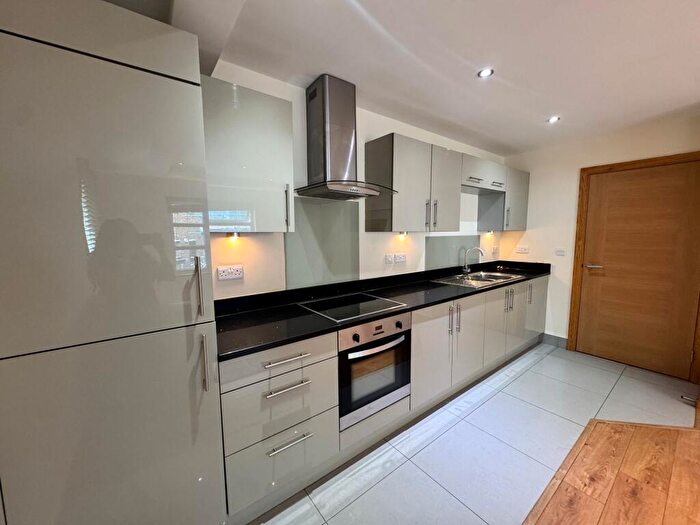 2 Bedroom Flat To Rent In Lansdowne Lane, Bournemouth, BH1