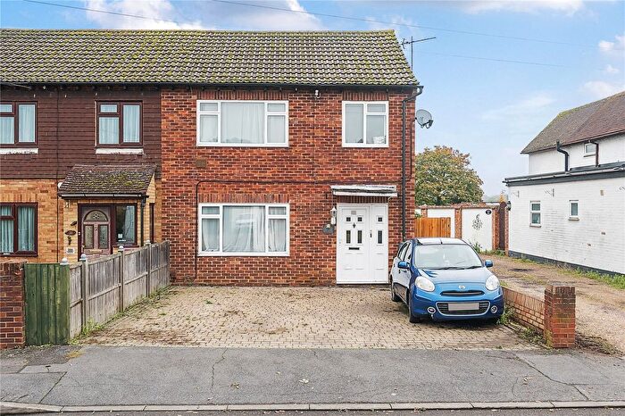 3 Bedroom End Of Terrace House For Sale In Croft Corner, Old Windsor, Windsor, SL4