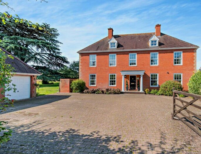 5 Bedroom Detached House For Sale In The Cedars, Offton, Ipswich, Suffolk, IP8