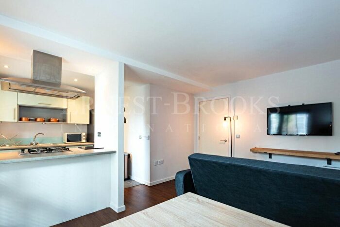 2 Bedroom Apartment To Rent In Pelling Street, Limehouse, London, E14