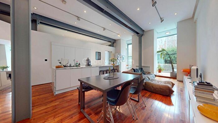 2 Bedroom Apartment For Sale In The Box Works, Worsley Street, Castlefield, M15