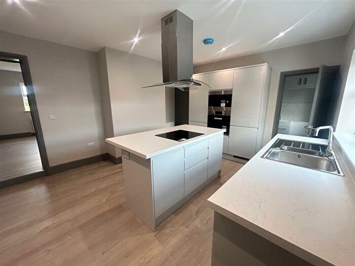 3 Bedroom Cottage To Rent In Kennel Cottages, Serlby, Doncaster, DN10