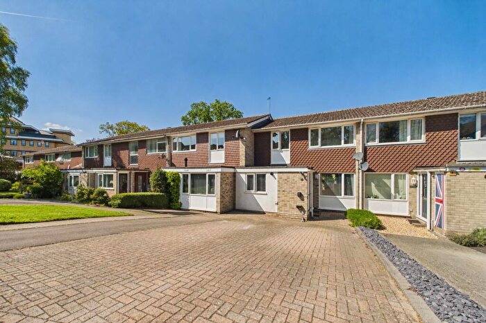 3 Bedroom Terraced House To Rent In Grange Road, Bracknell, Berkshire, RG12